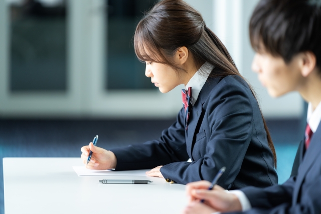 左脳を鍛えるメリットと実生活での活かし方